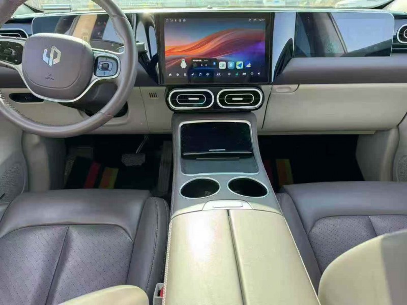 淄博24年零跑汽车C116