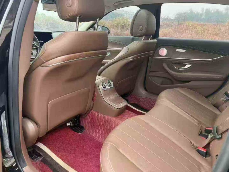 张家界23年奔驰E5