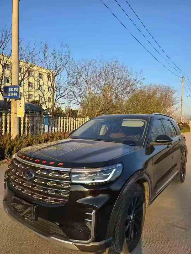 徐州23年福特探险者9