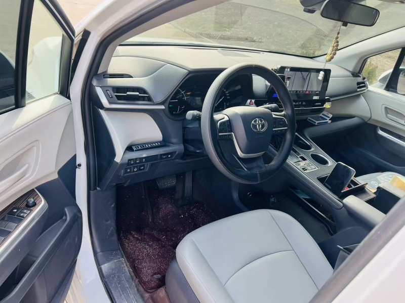 烟台25年丰田格瑞维亚6