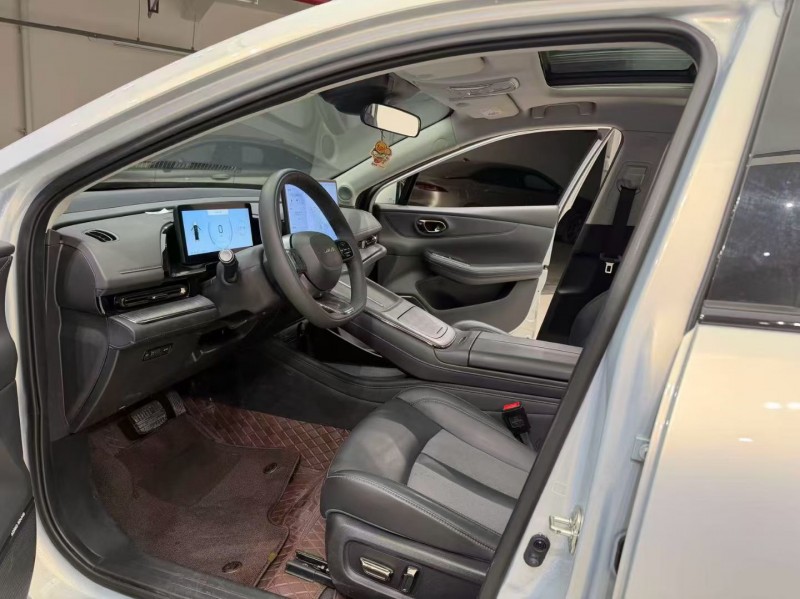 成都24年传祺埃安S3