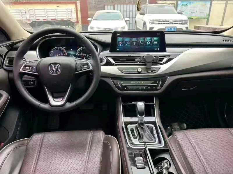 淄博19年长安汽车睿骋6