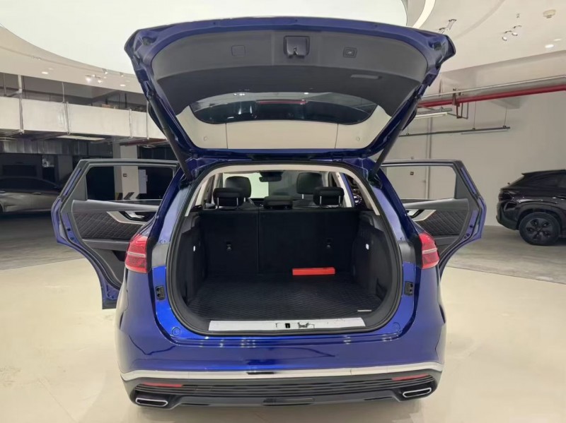 成都20年红旗HS57