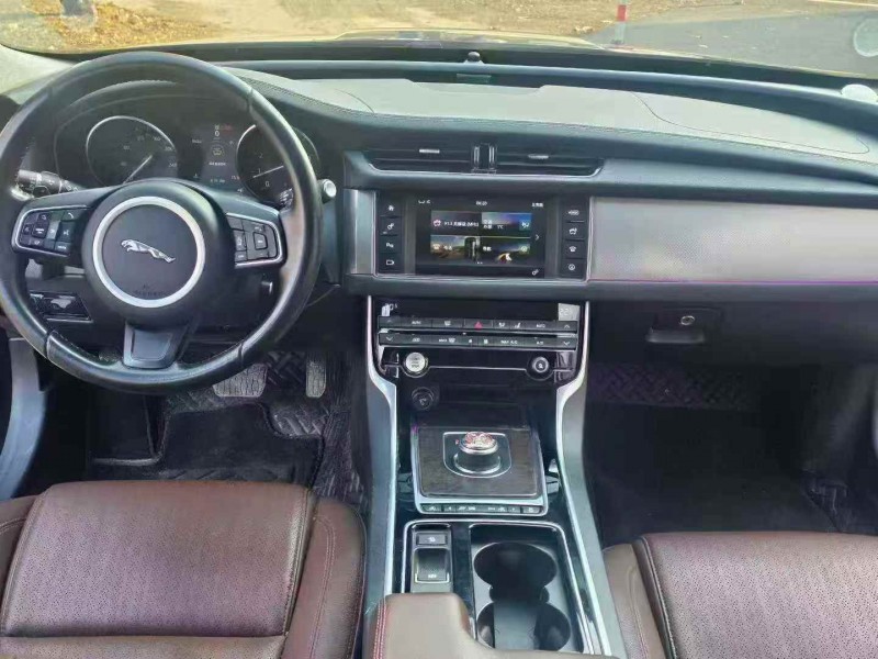 青岛18年捷豹XFL8