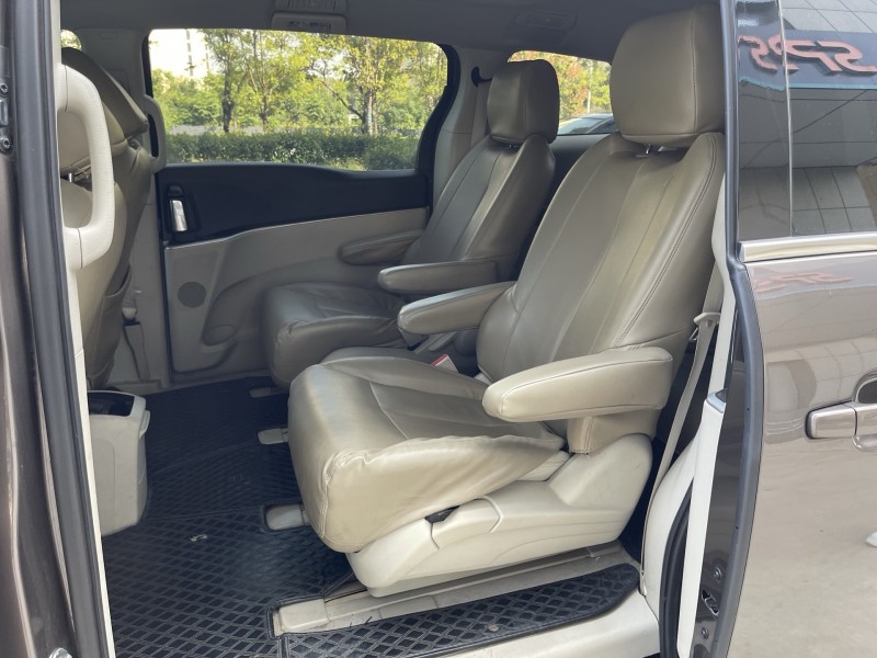 济宁22年别克GL85