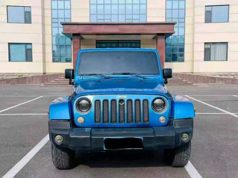 济宁17年Jeep牧马人1