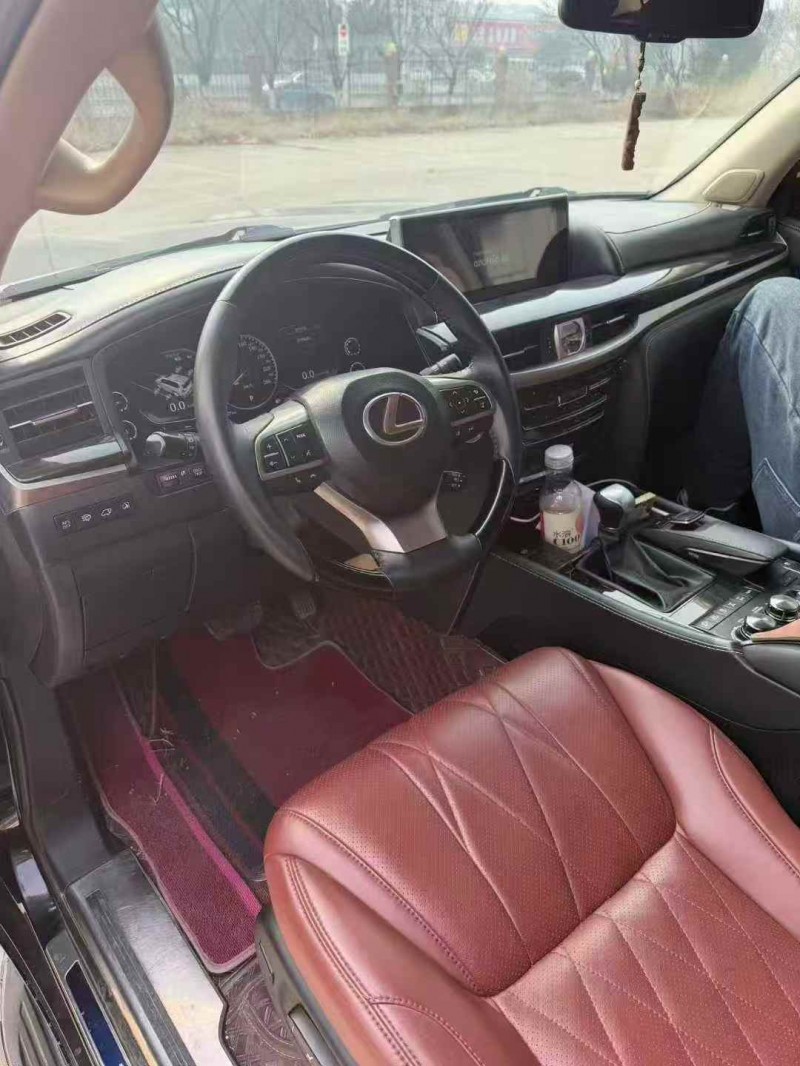 烟台12年雷克萨斯LX4