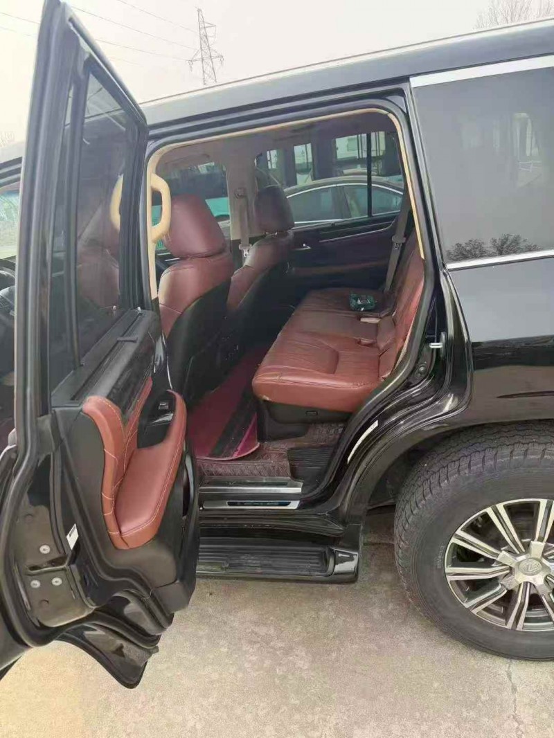 烟台12年雷克萨斯LX5