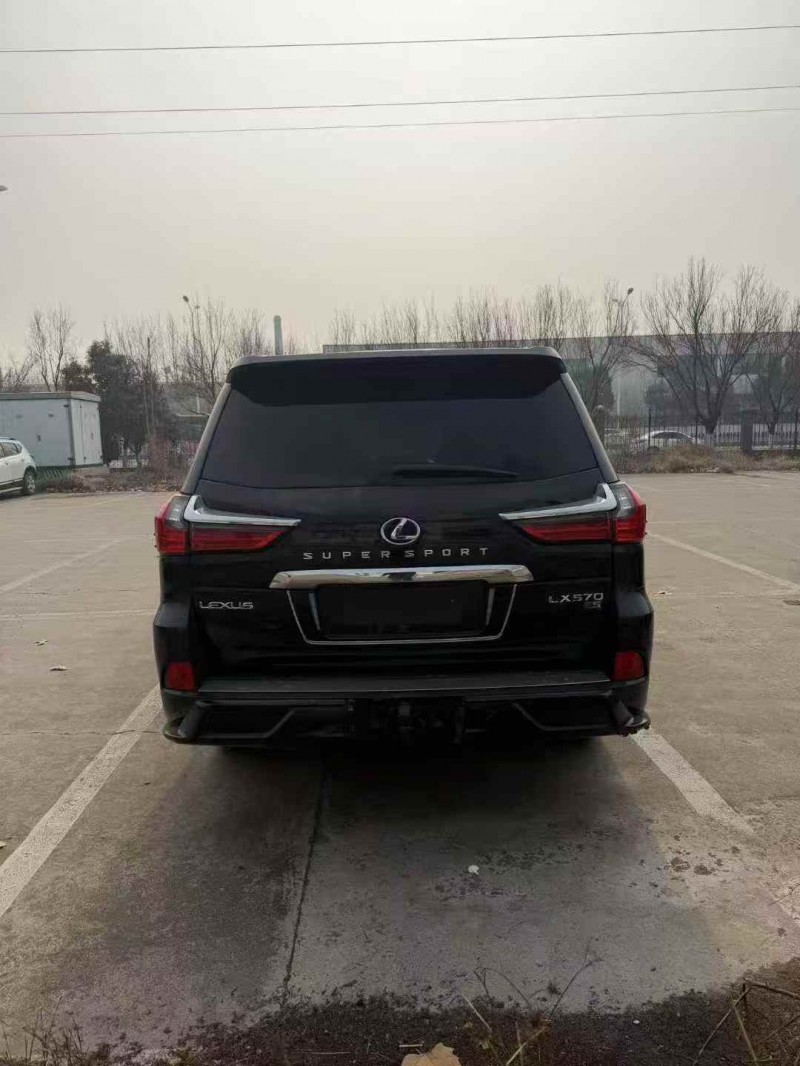 烟台12年雷克萨斯LX8