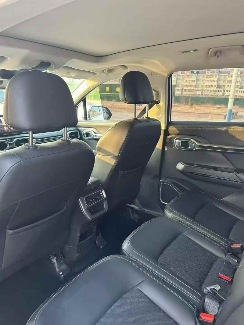 济南21年吉利帝豪6