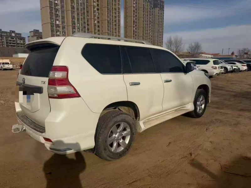 榆林17年丰田普拉多7