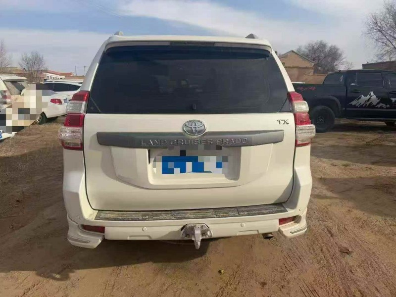 榆林17年丰田普拉多9