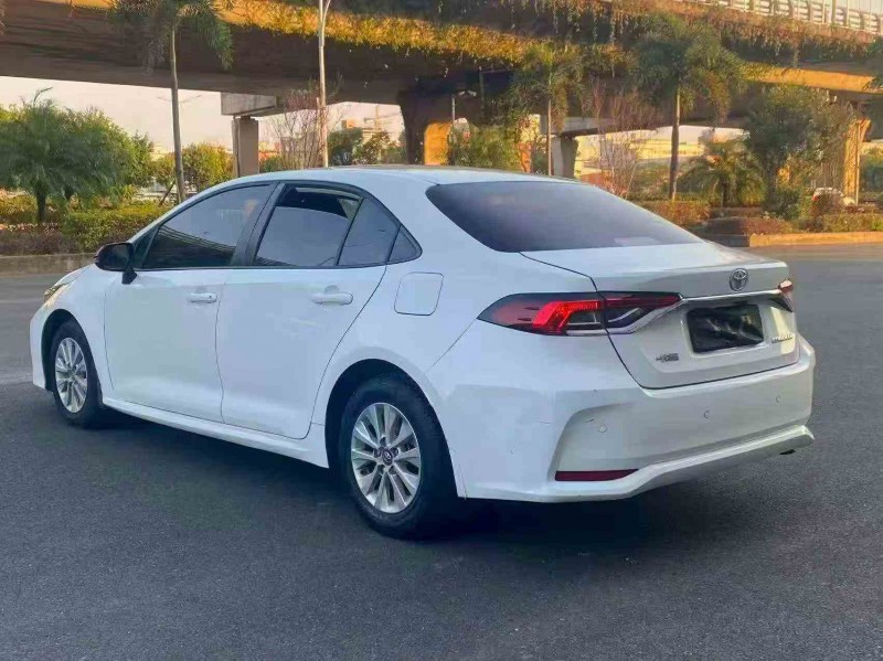 南平21年丰田雷凌7