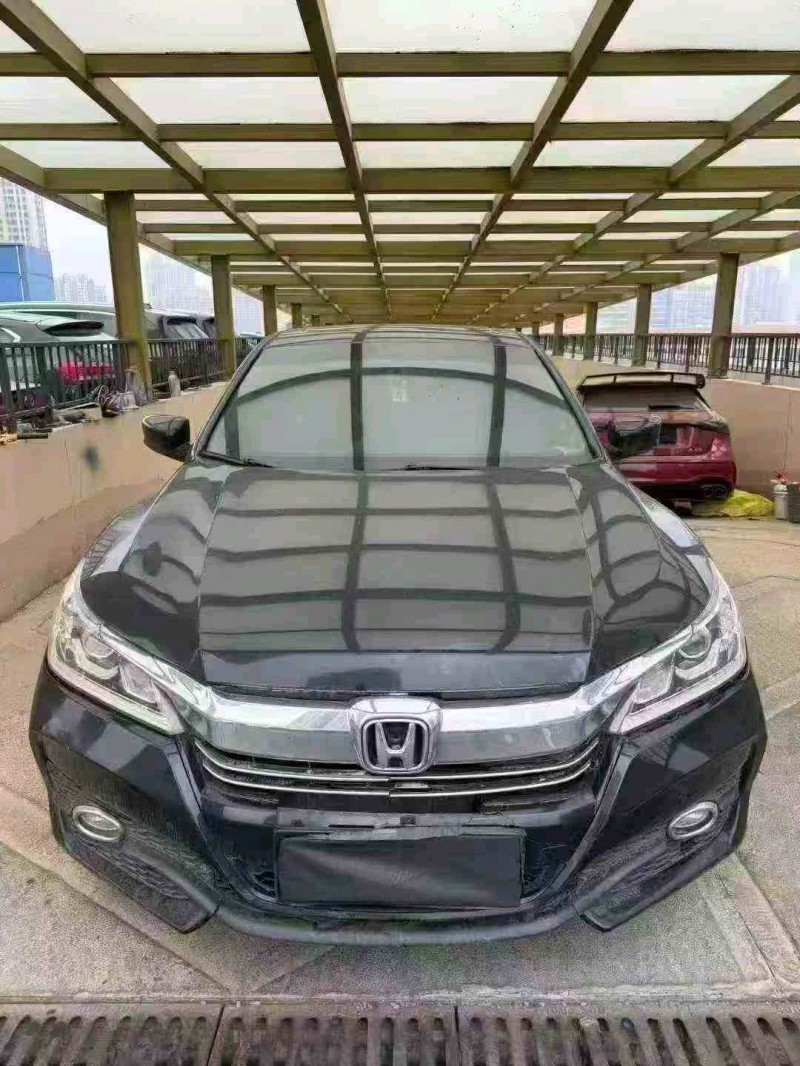 苏州17年本田雅阁1