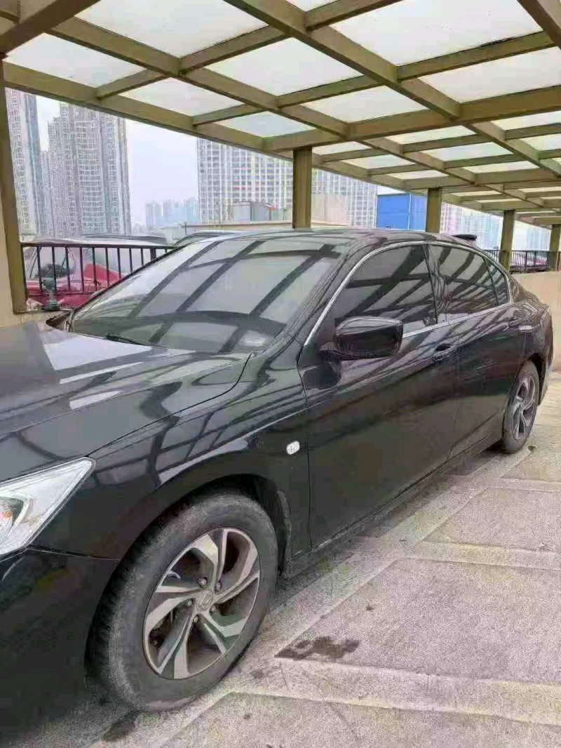 苏州17年本田雅阁2