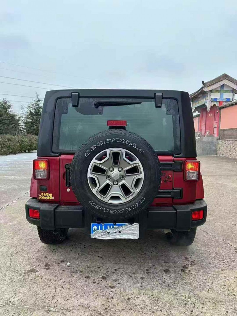 济宁13年Jeep牧马人9