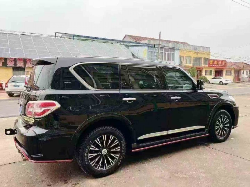 潍坊17年日产途乐8