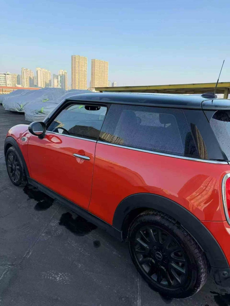 苏州19年宝马迷你5