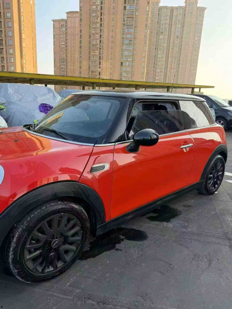 苏州19年宝马迷你9