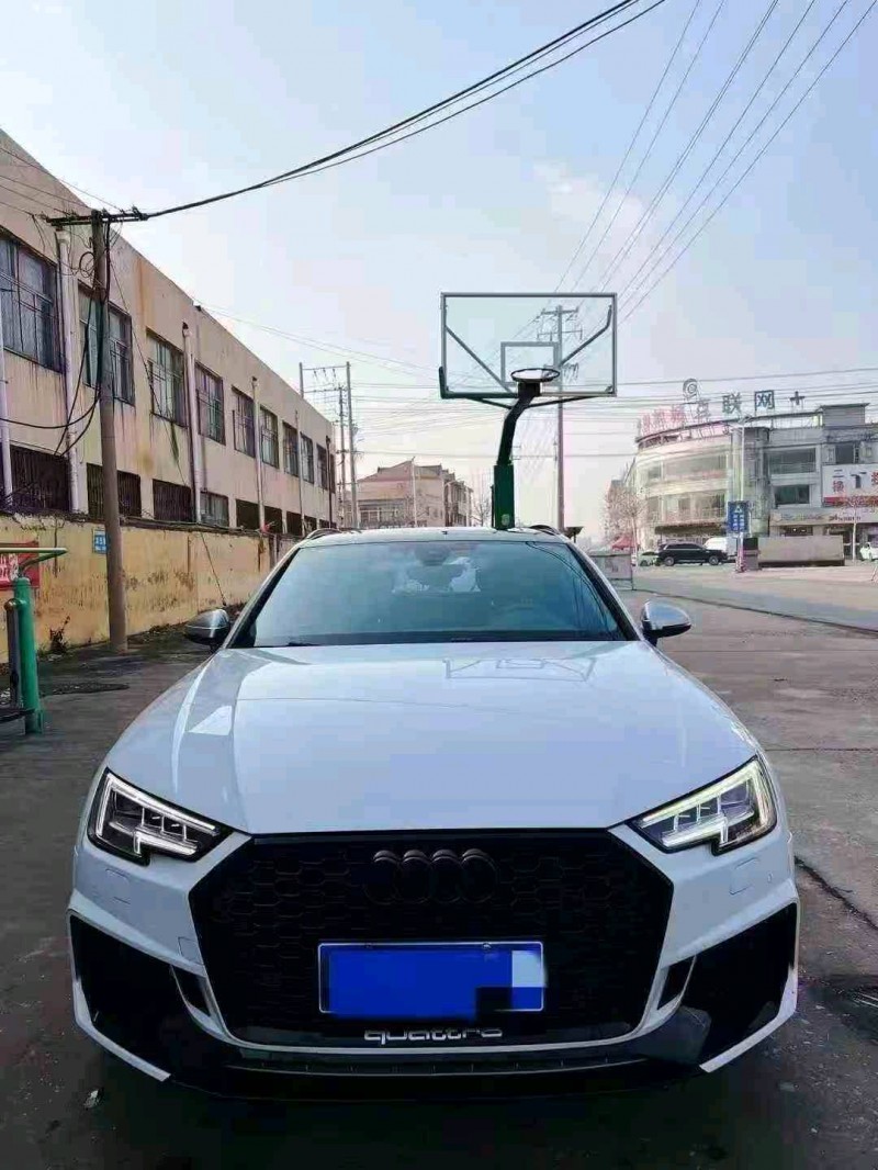 济宁19年奥迪A4L1