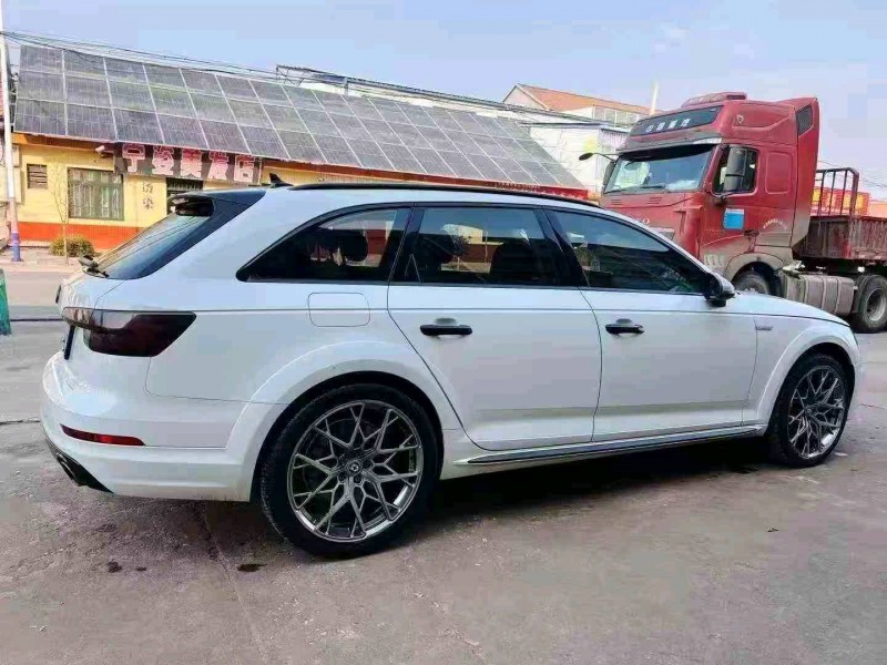 济宁19年奥迪A4L8