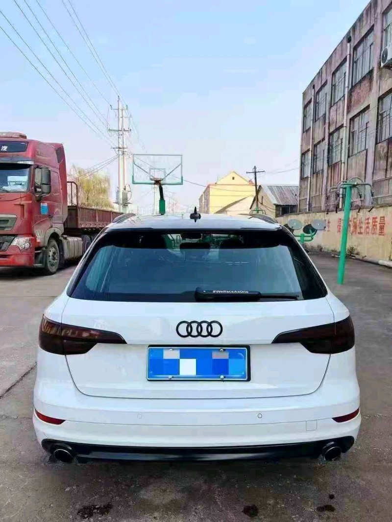 济宁19年奥迪A4L9