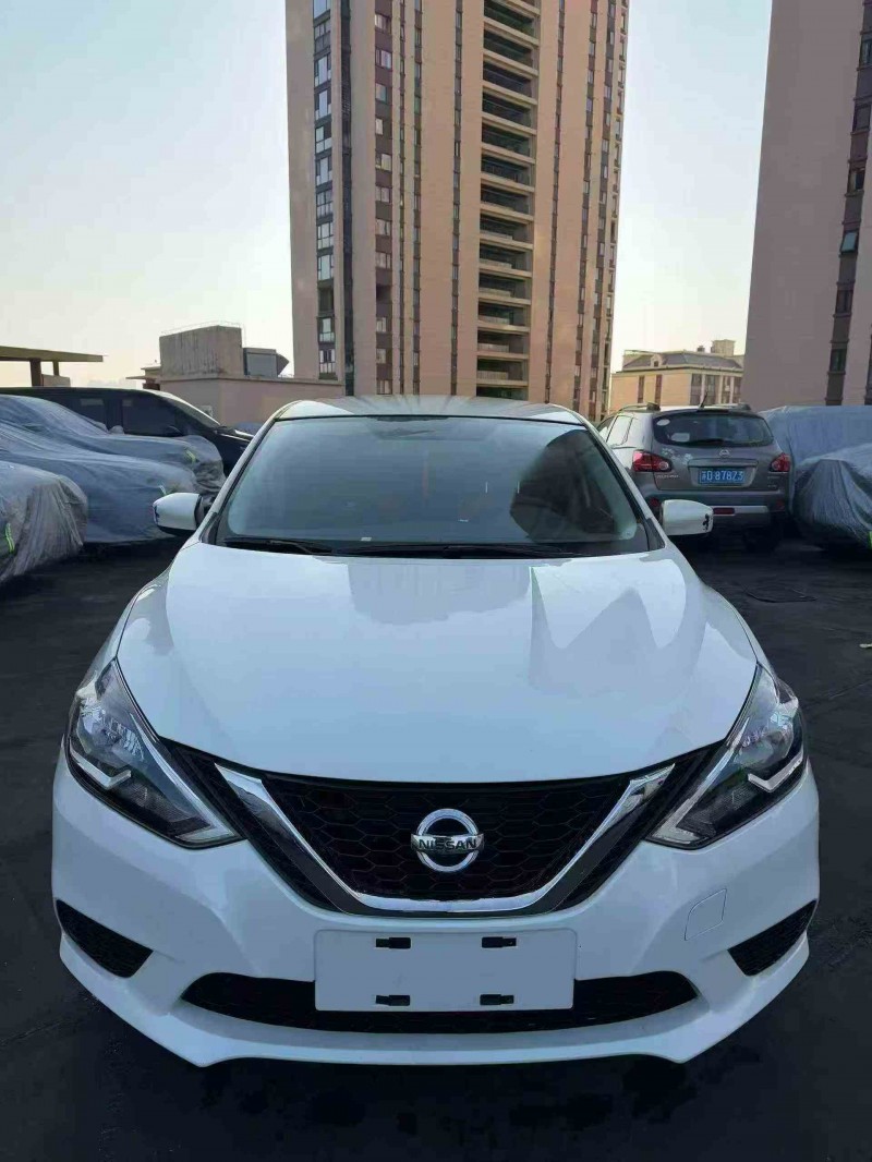 苏州21年日产天籁1