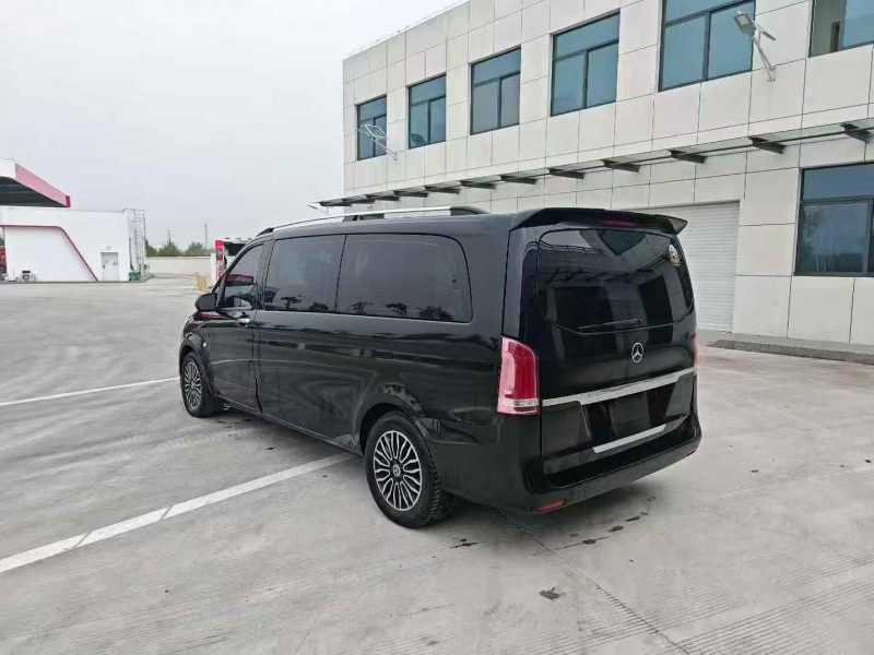 连云港20年奔驰威霆8