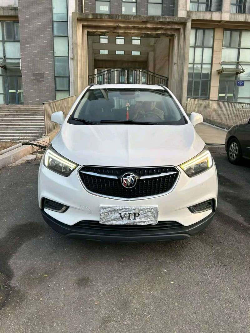 青岛17年别克昂科拉1