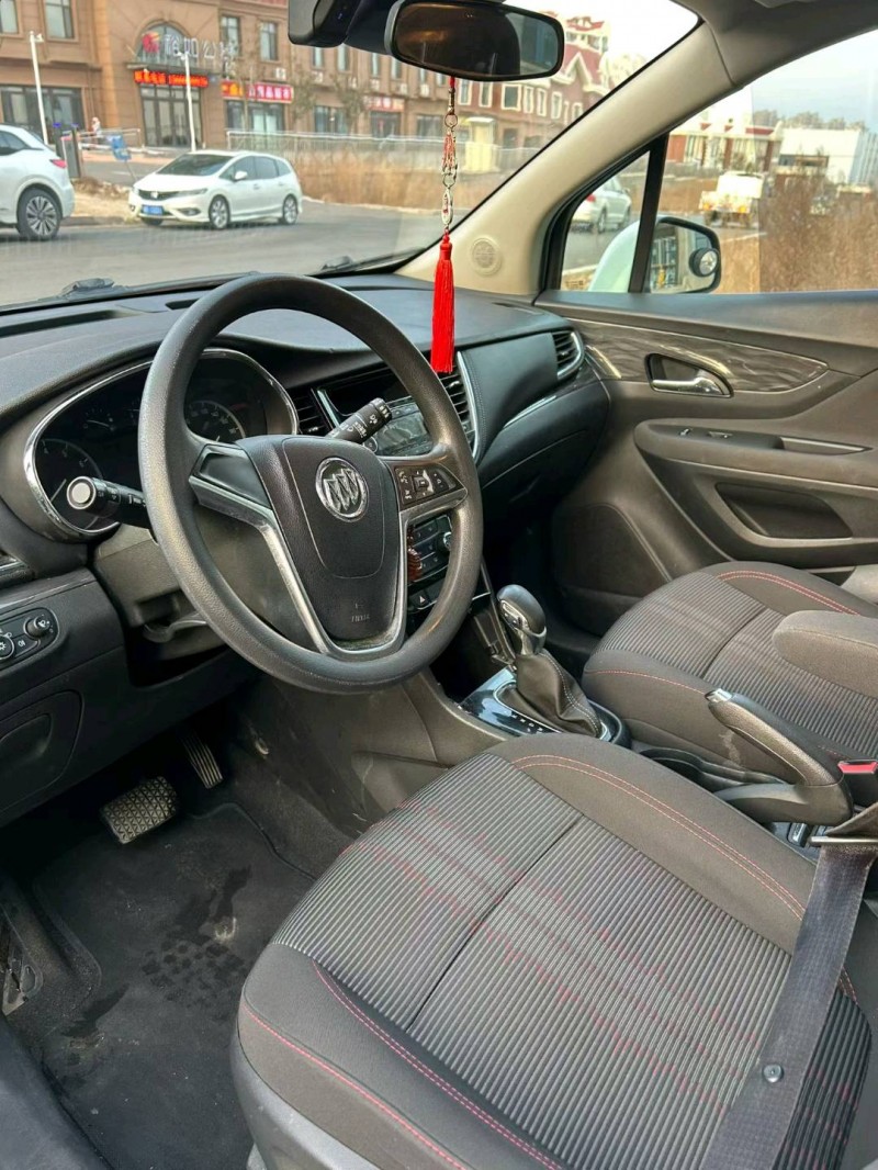 青岛17年别克昂科拉6