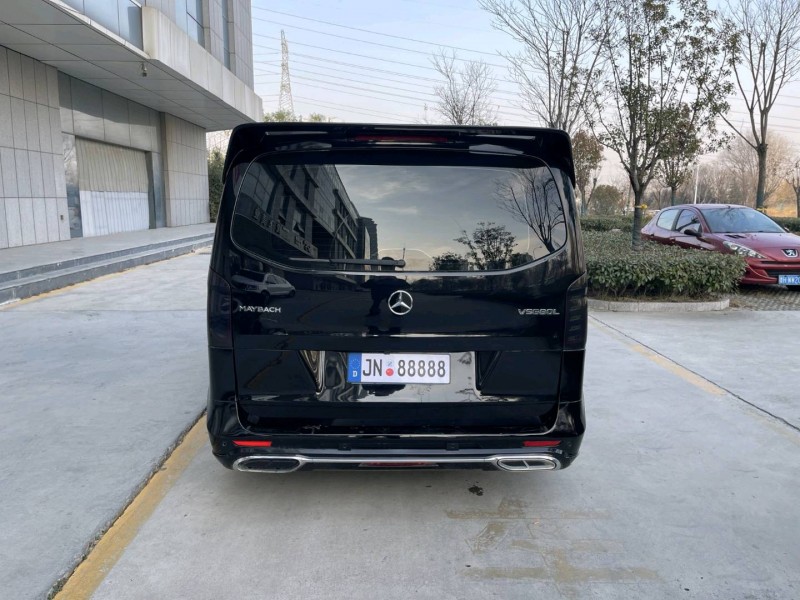 济宁23年奔驰威霆5