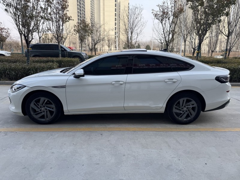 济宁24年大众凌渡8