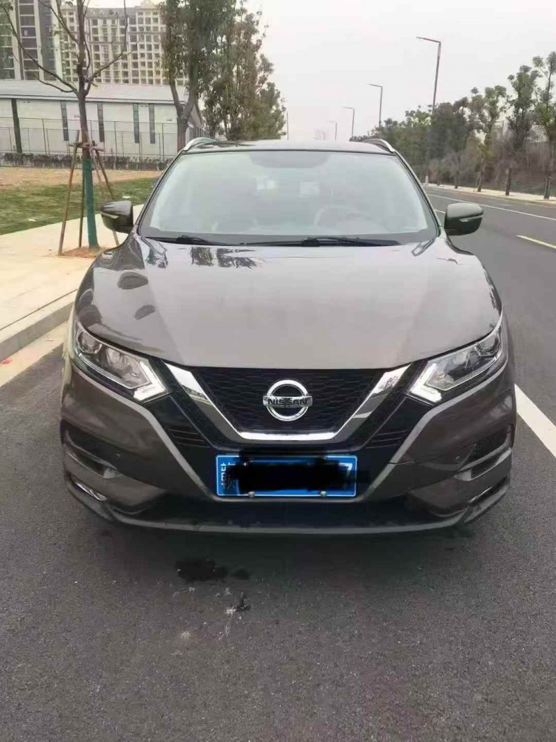 苏州19年日产逍客1