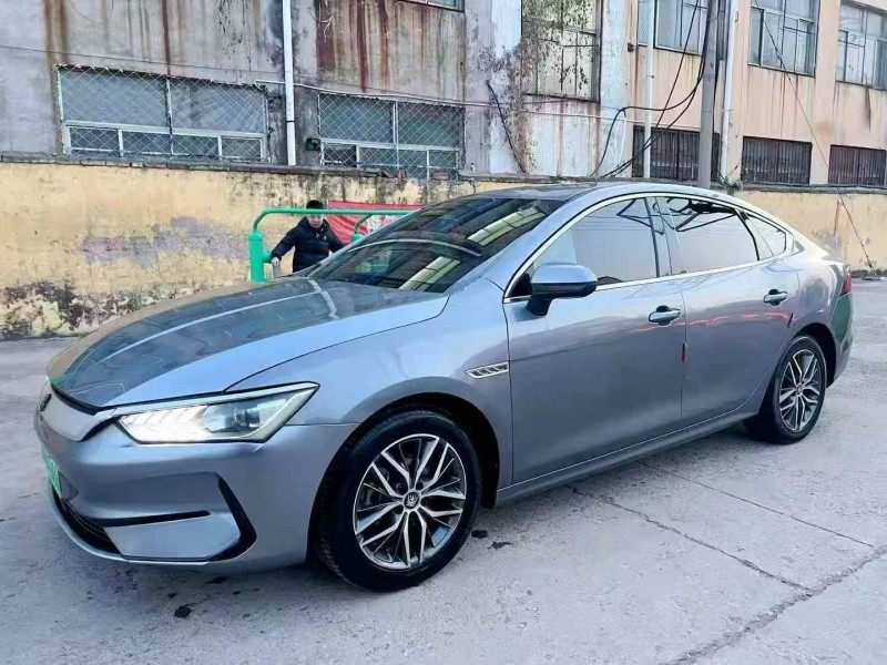 东营23年比亚迪秦3