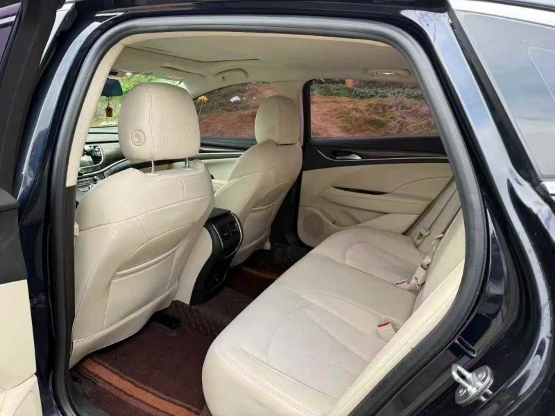 三明20年别克君越6