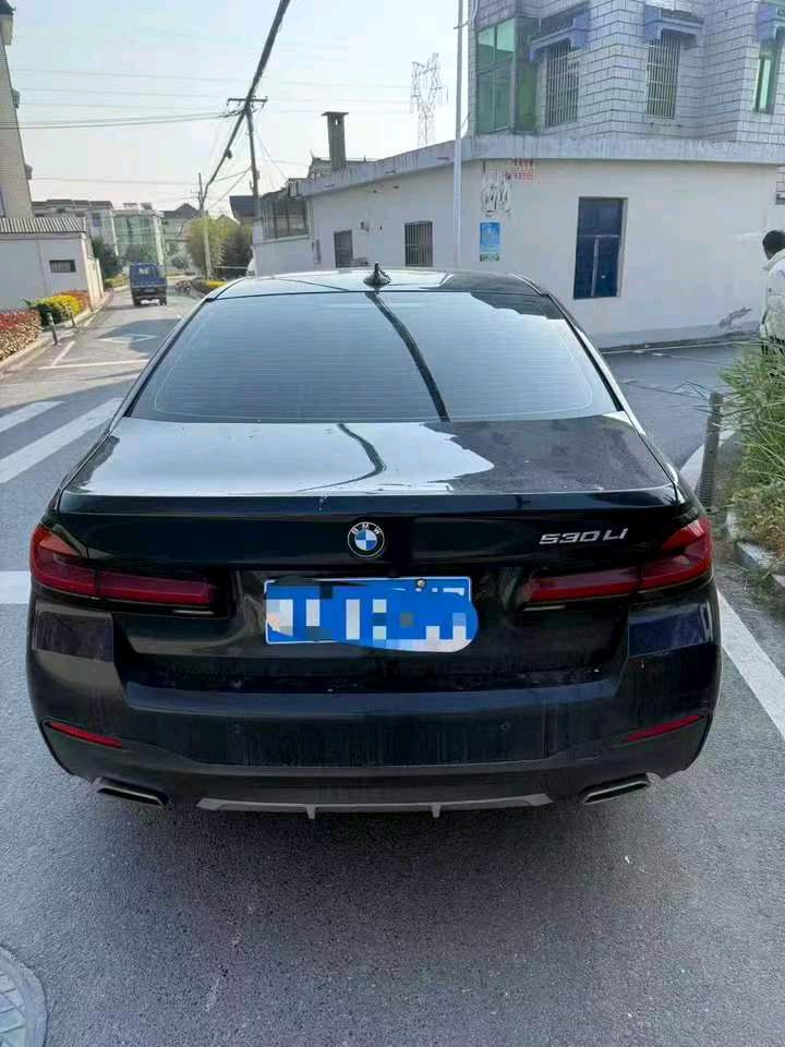 绍兴22年宝马5系9