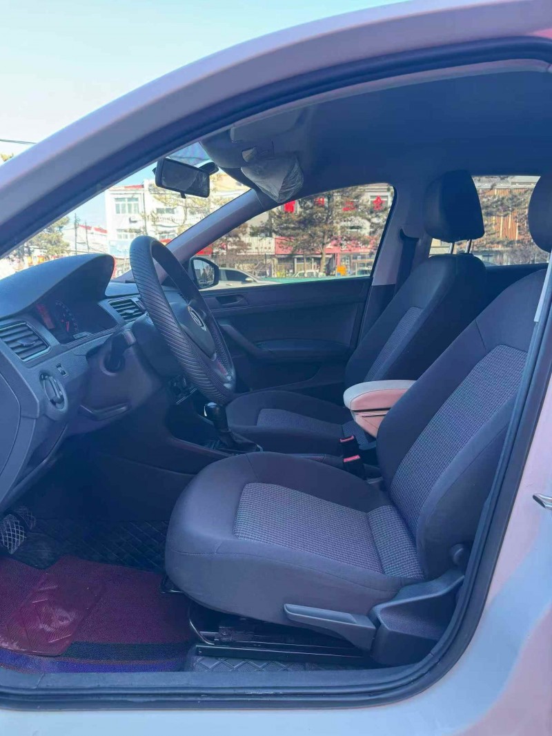 邯郸22年大众桑塔纳6