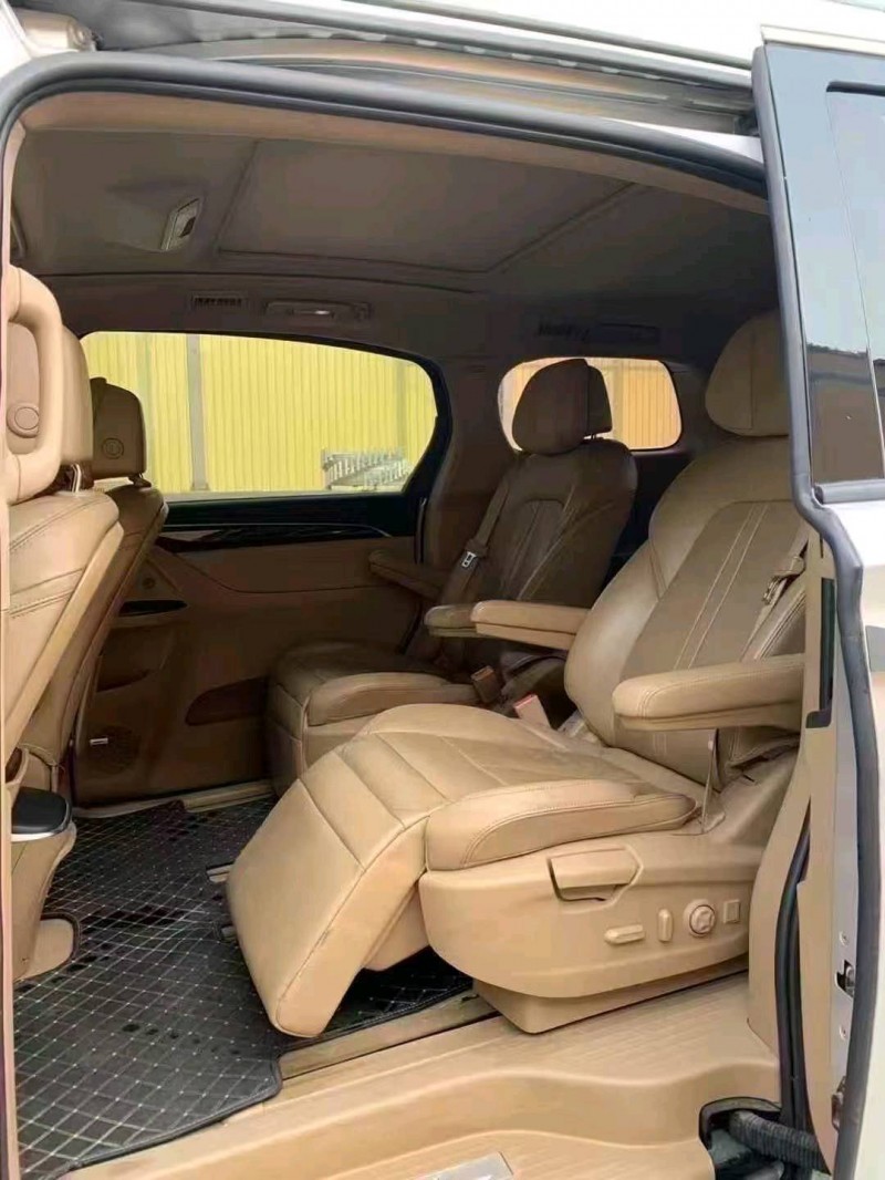 青岛17年别克GL86