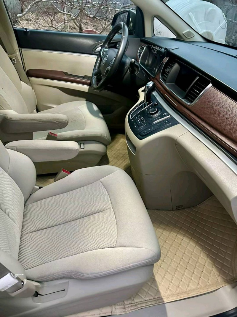 临沂17年别克GL88