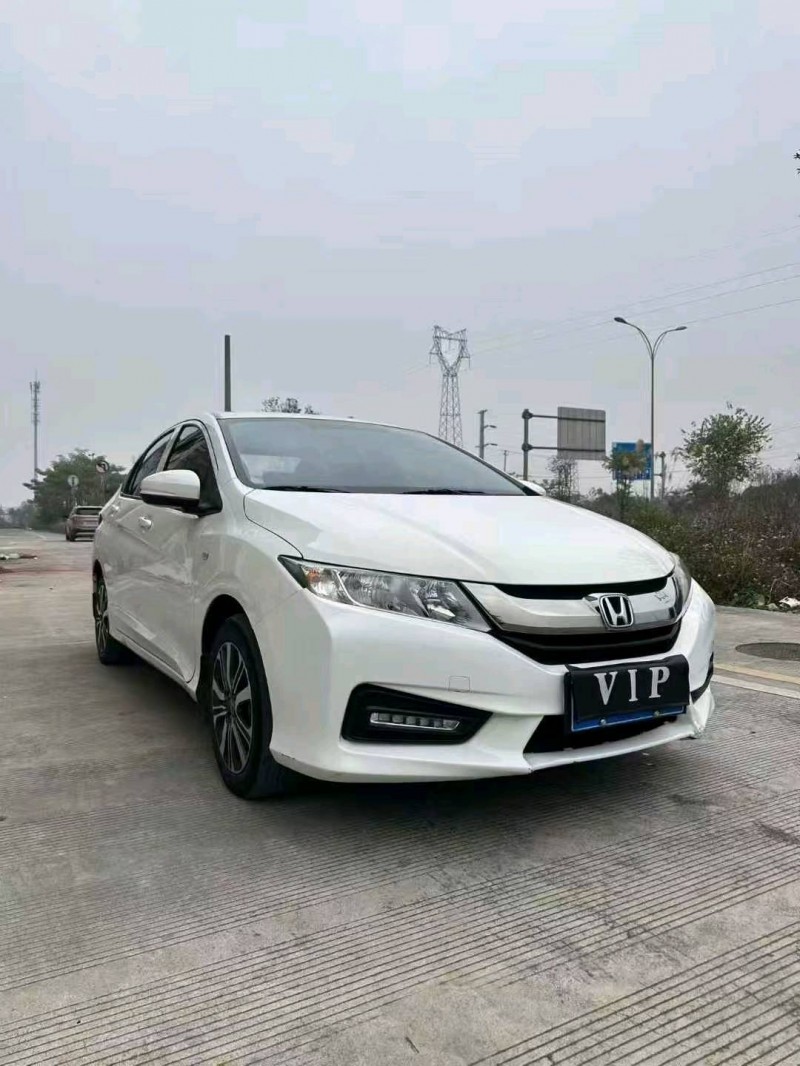 南宁18年本田锋范2