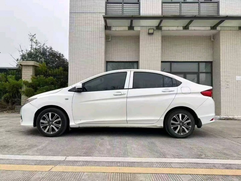 南宁18年本田锋范6