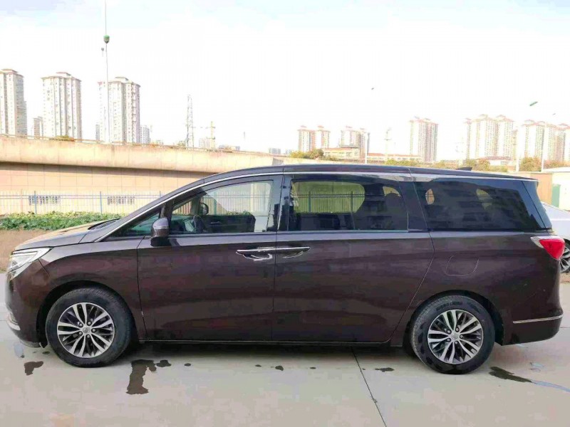 襄阳17年别克GL88