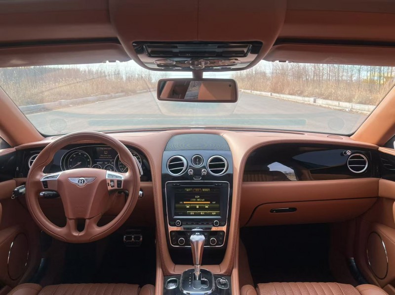 盐城17年宾利飞驰7