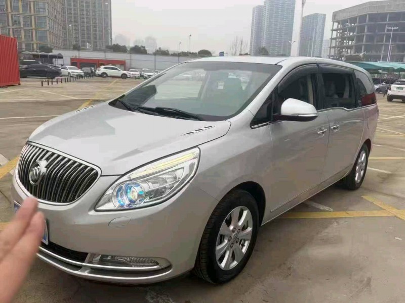 武汉16年别克GL83