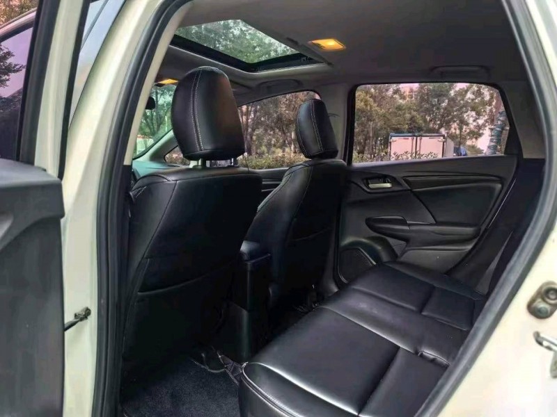 济宁17年本田飞度9