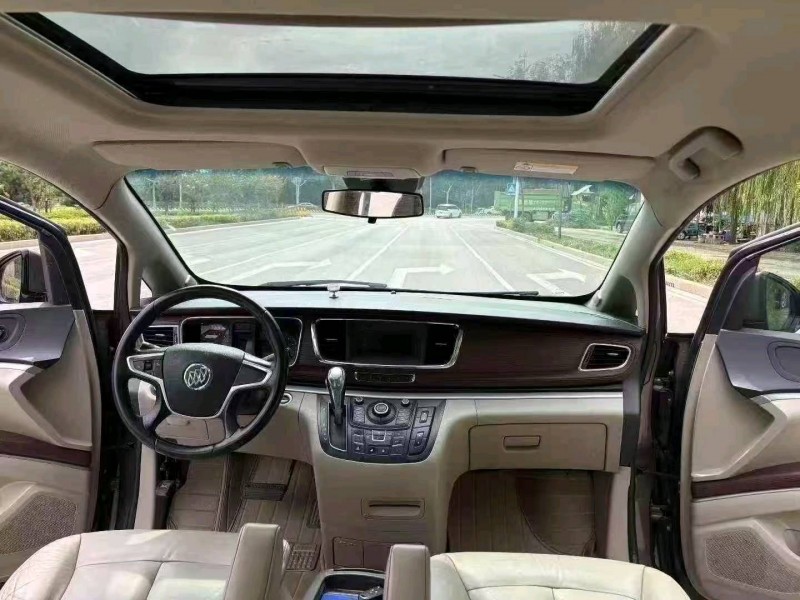 枣庄16年别克GL88