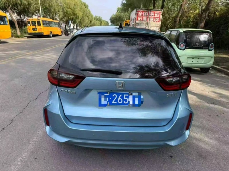 济宁21年本田飞度4