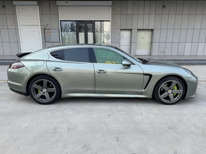 济宁13年保时捷帕拉梅拉7