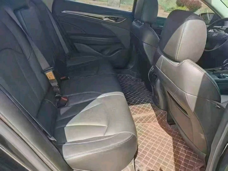 南通22年别克君越8