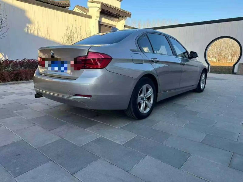 济南16年宝马3系7